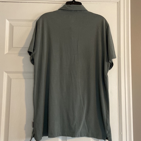 Men’s Mountain Hardwear Polo - Picture 3 of 3